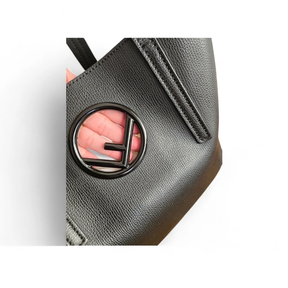 Authentic Fendi Black Leather Tote with Pouch - Picture 7 of 12